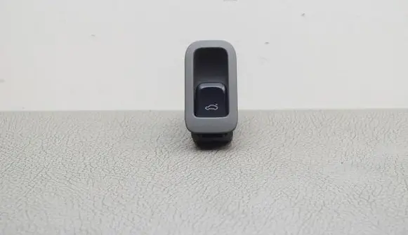 Audi Q5 SQ5 Tailgate/boot open switch button 8K0959831A