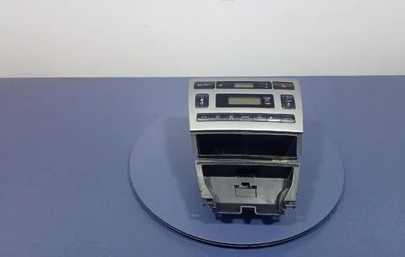 Toyota Corolla E120 E130 Climate control unit 55930-13070