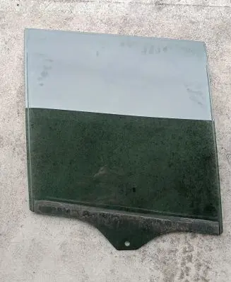 BMW X5 E53 Rear side window 43R004553