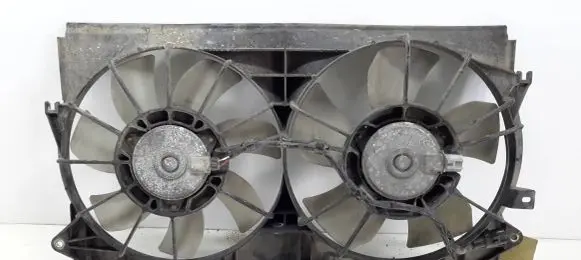 Toyota Corolla Verso E121 Radiator cooling fan shroud
