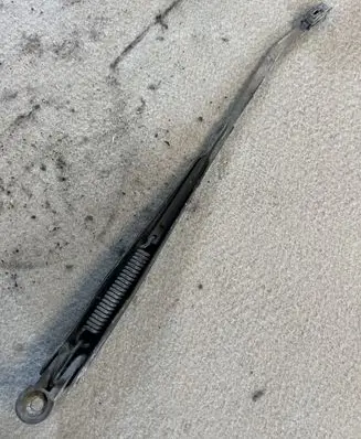 Hyundai Galloper Rear wiper blade arm 