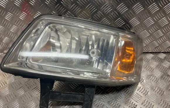 Volkswagen Transporter - Caravelle T5 Headlight/headlamp 1305630109