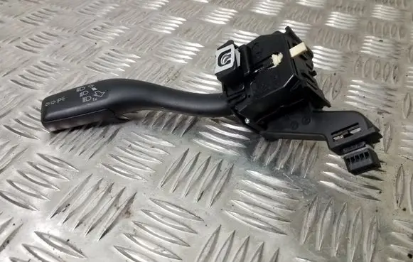 Audi A3 S3 A3 Sportback 8P Indicator stalk 8P0953513E