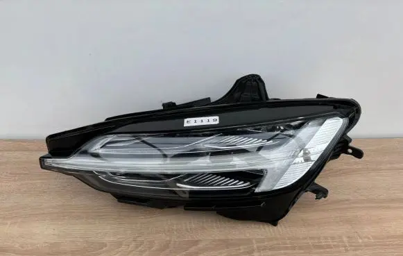 Volvo S60 Headlight/headlamp 3228815