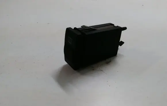 Audi A4 S4 B5 8D Windscreen/window heater switch 4D0941503