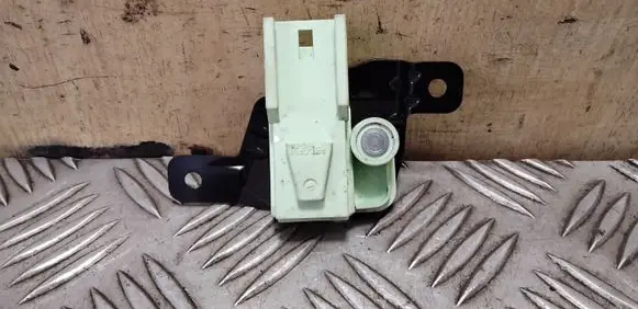 BMW X3 E83 Airbag deployment crash/impact sensor 657734185390 34185390