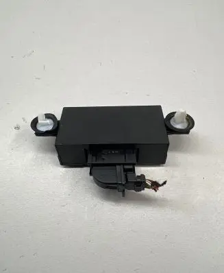 Peugeot 5008 II Door control unit/module 9825342280 048765