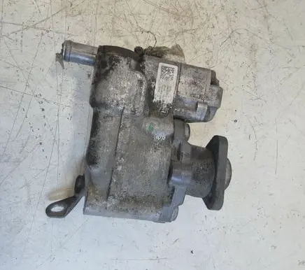 BMW 5 E60 E61 Power steering pump 7652974109