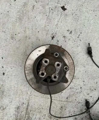 Renault Scenic III - Grand scenic III Rear wheel hub