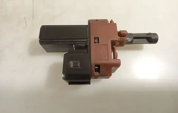 Clutch pedal sensor