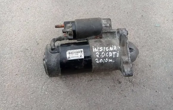 Opel Insignia A Starter motor 55352882