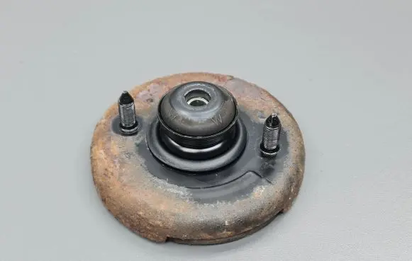 Honda Accord Coil spring/strut mount 