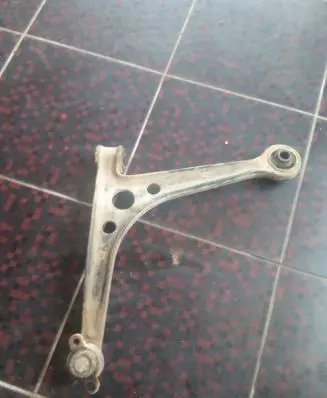 Seat Alhambra (Mk1) Front lower control arm/wishbone 165081AC33
