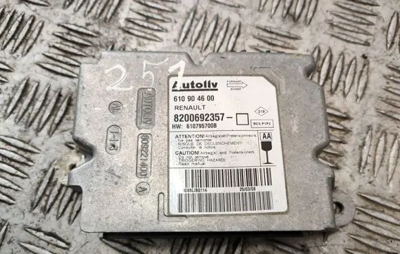 Renault Scenic II - Grand scenic II Airbag control unit/module 8200692357 610904600 609221400