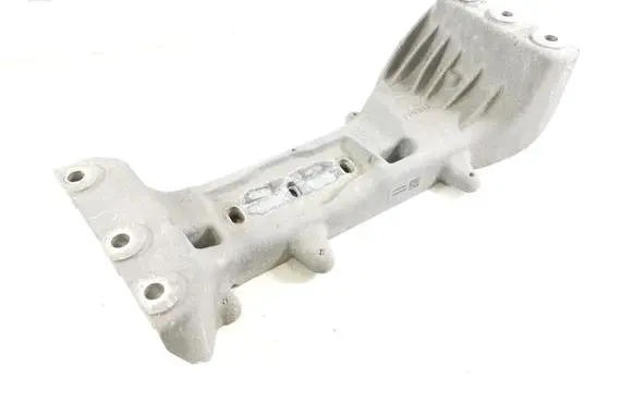 Jeep Grand Cherokee WL Gearbox mounting bracket 68428575AA