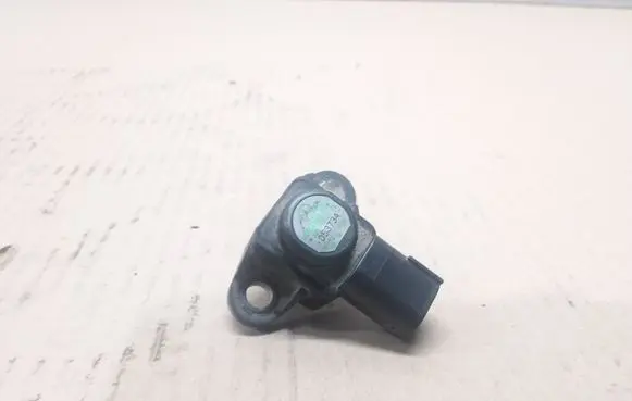 Mercedes-Benz E W211 Air pressure sensor A0051535028 053734