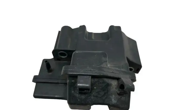 Vacuum air tank