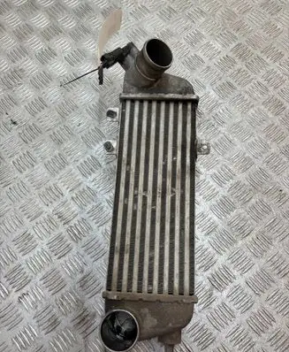 Hyundai i30 Intercooler radiator 282712A610