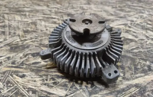 Mercedes-Benz SL R107 Viscous fan clutch 1162000122