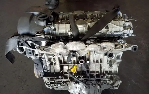 Volvo V70 Engine 6901700 3981206 35244S