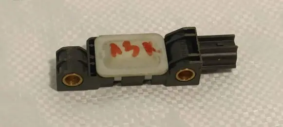 Audi A3 S3 8P Airbag deployment crash/impact sensor 4B0959643D