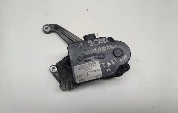 Opel Zafira B Intake manifold valve actuator/motor 55206457 13160701100 70062107