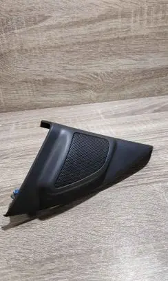 Volvo V70 Front door high frequency speaker 30781065