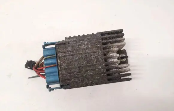 Coolant fan relay