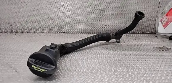 Citroen C5 Oil fill pipe 9684359980