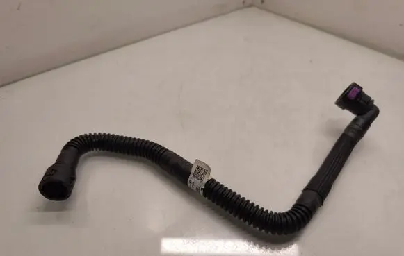 Land Rover Range Rover Sport L461 Engine coolant pipe/hose M8E28C481BE