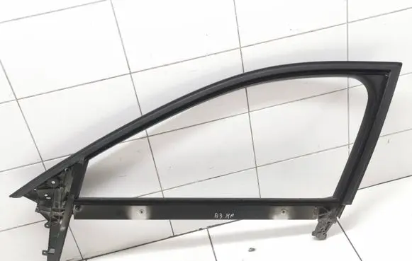 Audi A3 S3 8P Front door window/glass frame 8p4837629 2165224 200300031