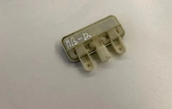 Mercedes-Benz B W246 W242 Tailgate opening switch 2218702410