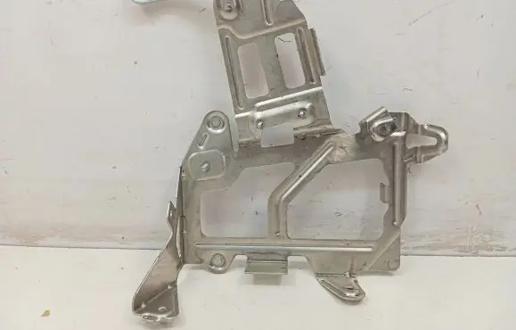 Mercedes-Benz GLC C253 Sound amplifier holder/bracket A2055456240