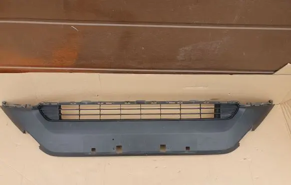 Toyota RAV 4 (XA50) Front bumper lower grill 5311342110 5311342120