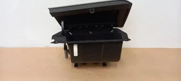 BMW i3 Glove box 72758410 9283020 9270505