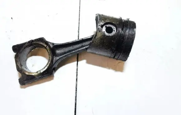 Opel Combo B Piston with connecting rod