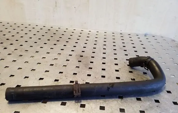 Land Rover Range Rover Sport L320 Engine coolant pipe/hose