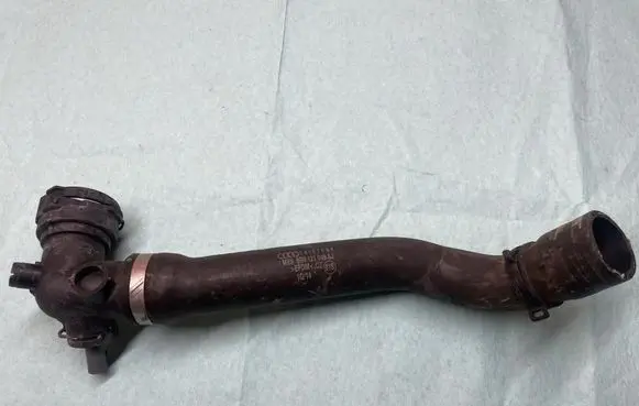 Audi Q5 SQ5 Engine coolant pipe/hose 8R0121049AJ