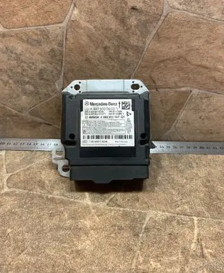 Mercedes-Benz Vito Viano W447 Airbag control unit/module A4479000900