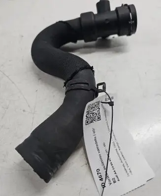 Audi A4 S4 B6 8E 8H Engine coolant pipe/hose 8E0121049E