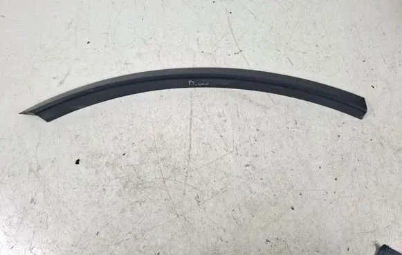 Audi Q7 4L Rear arch trim 4L0853818B