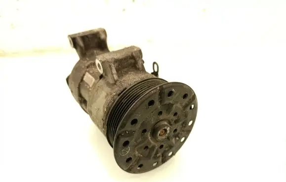 Toyota RAV 4 (XA30) Air conditioning (A/C) compressor (pump) 4472601256
