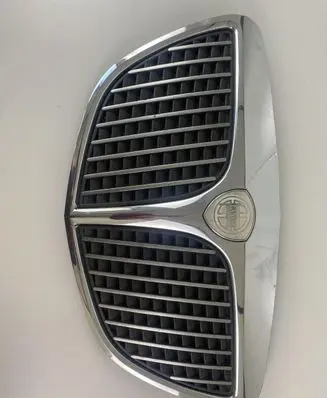 Lancia Delta Bonnet/hood grill 735349457