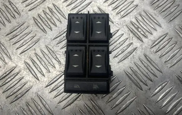 Ford Mondeo Mk III Electric window control switch 1S7T14A132BD 03163451