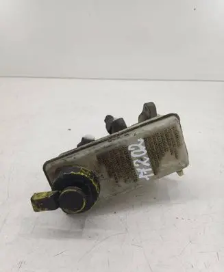 Seat Alhambra (Mk1) Master brake cylinder 7M3611303