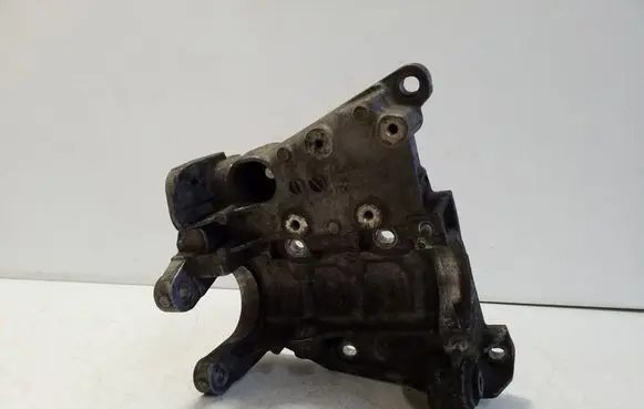 Land Rover Discovery Sport Engine mounting bracket GJ324H473AC