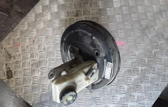 Renault Scenic II - Grand scenic II Brake booster 8200453735
