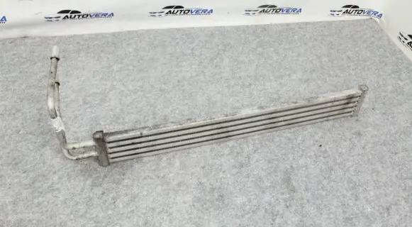 BMW 5 GT F07 Power steering radiator 7570100