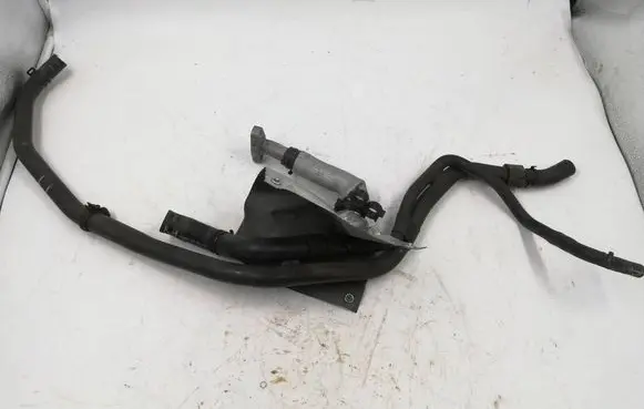 Audi Q7 4L Engine coolant pipe/hose 7L0121156 114665