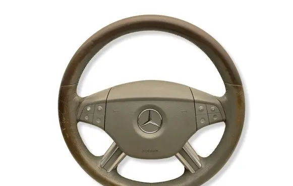 Mercedes-Benz ML W164 Steering wheel 
